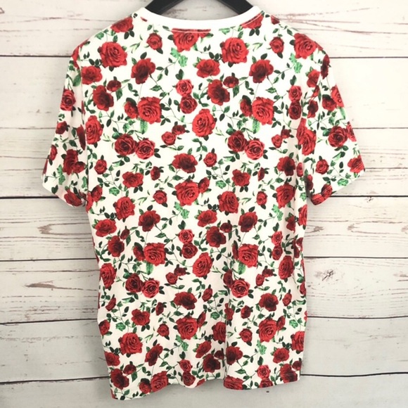 ❌🚫SOLD🚫❌ 🌹 🌹 🌹 t-shirt - Picture 4 of 4